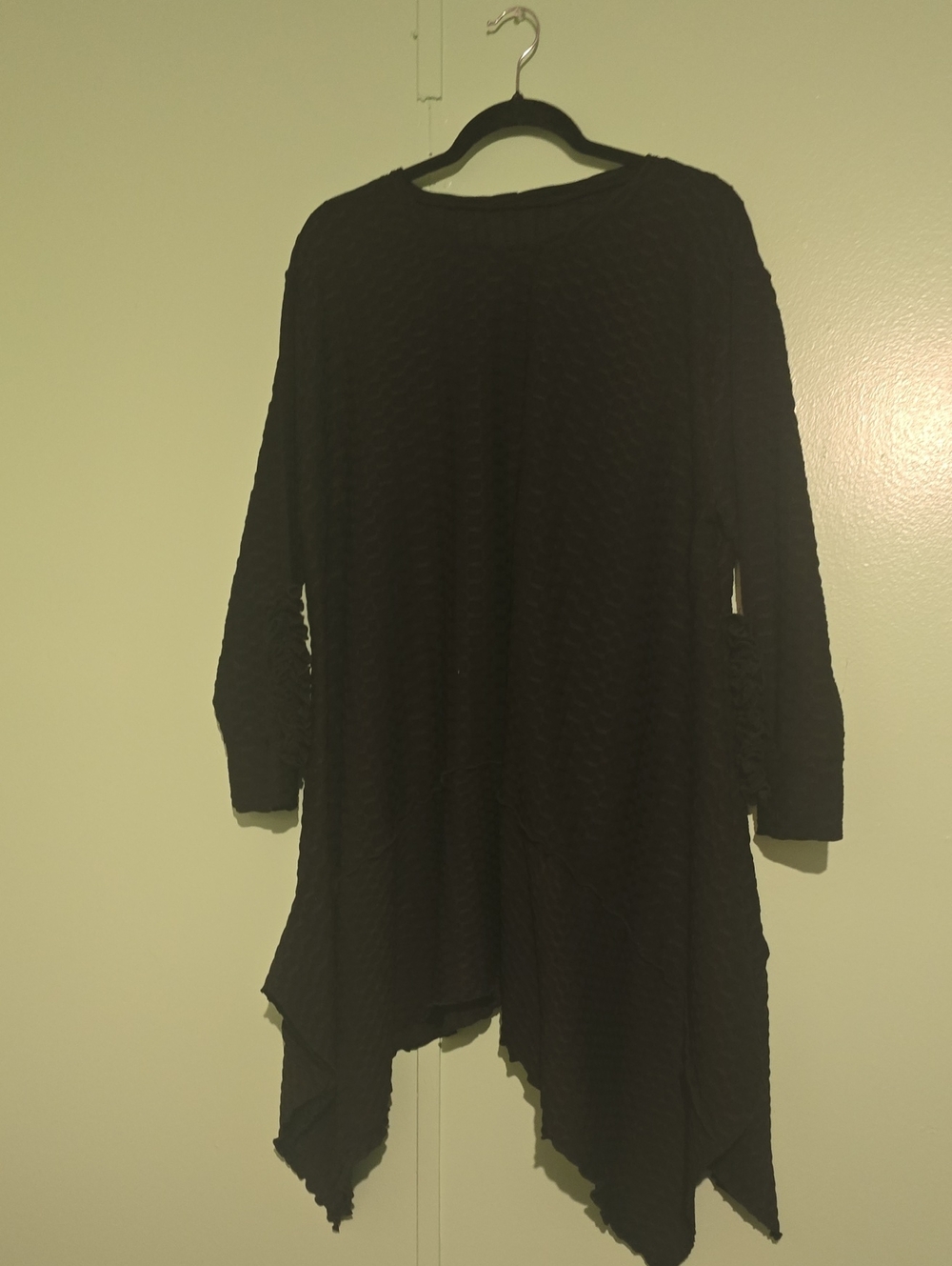 Black Handkerchief-Hem Long Sleeve Tunic